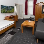 Feise - Direkt In Der Innenstadt-fussgaengerzone- 3*